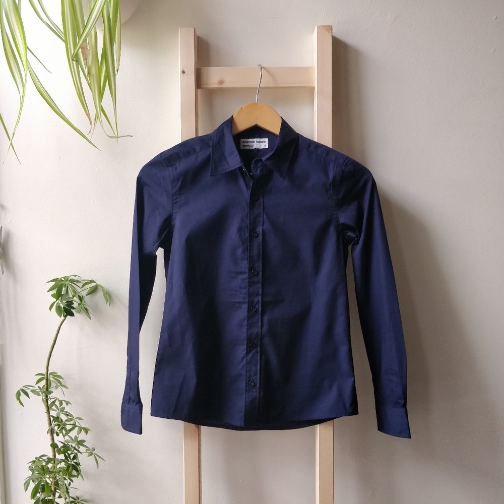 NWOT Navy Blue Button Down Blo…